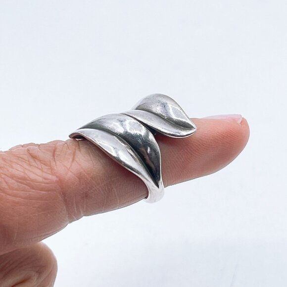James Avery Retired Sterling Silver Leaf Wave Design Ring Vintage Piece 5 - Picture 5 of 6